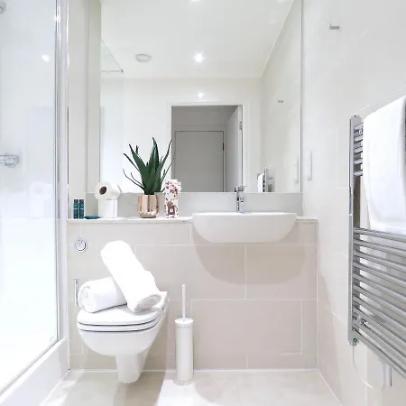 Apartamento Tudors Esuites Corporate