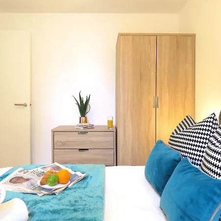 Tudors Esuites Corporate Apartamento